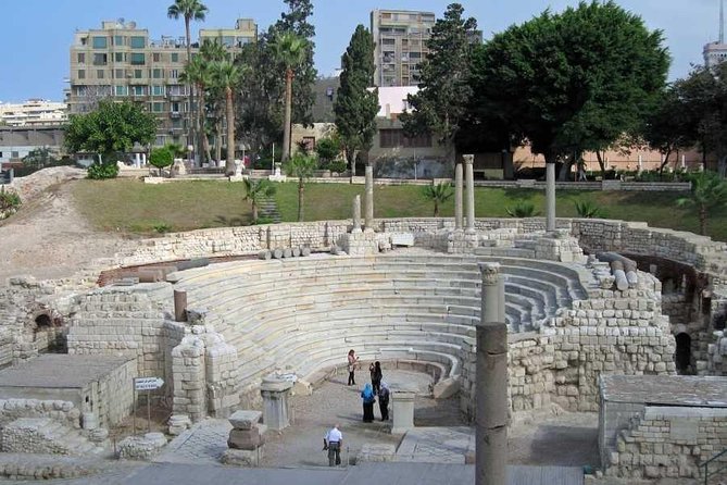 1 Day tour to Alexandria from Cairo - What the optional guide changes