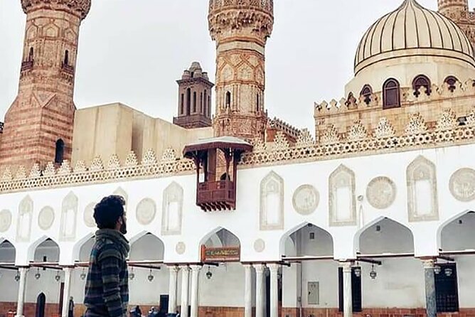 2 Day: Cairo Short Break Package - Why the private vehicle and guide are useful