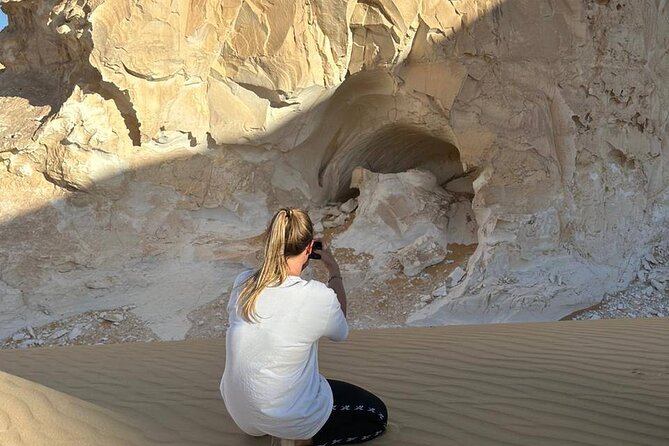 2-Day Egypt Desert Rose Tour - Crystal Mountain and Aqapat add variety before camp