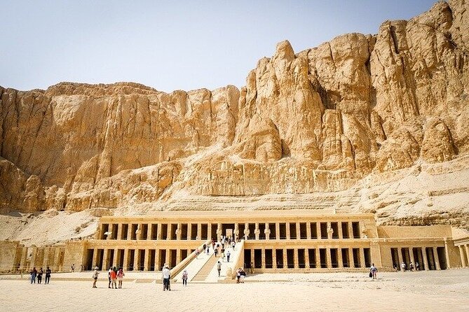 2-Day Top Attractions and Adventures Package in Luxor with Accommodation - A night on the Nile aboard a felucca