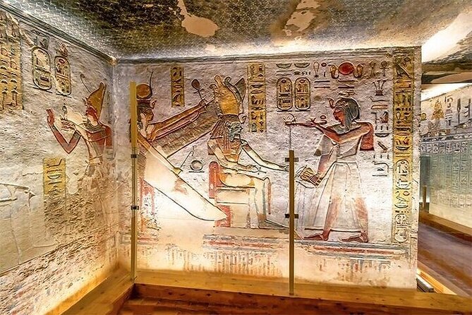 2-Day Top Attractions and Adventures Package in Luxor with Accommodation - The sunrise balloon flight over Luxor