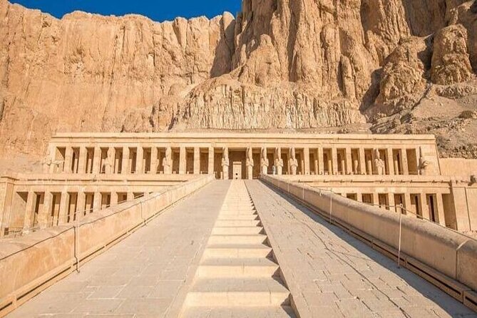 2-Day Top Attractions and Adventures Package in Luxor with Accommodation - Guides, drivers, and the private format