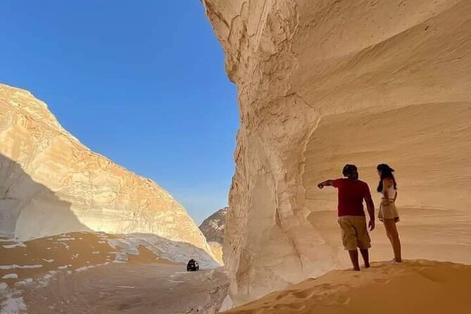 2 Days and 1 Night White Desert Camping Tour - Old White Desert and the mushroom formations