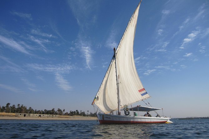 2-Hour Felucca Ride on the River Nile from Cairo - Sunset or Sunrise Options - The views from the middle of the Nile