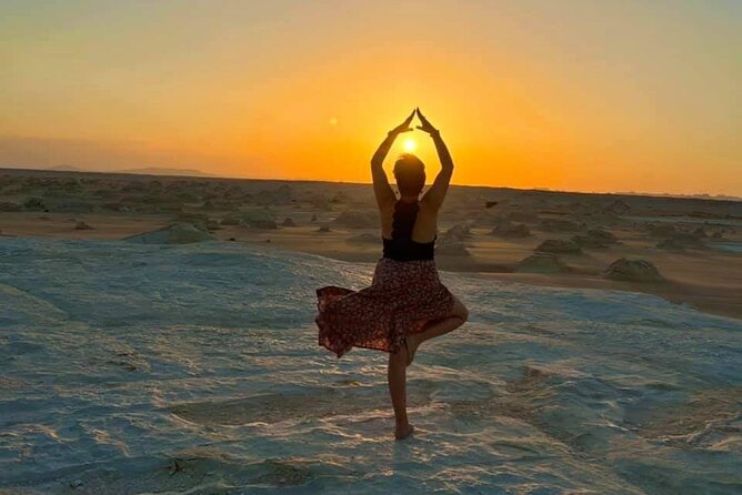 2Days to White Desert and Bahariya Oasis tour From Cairo & Giza - Crystal Mountain and the Drive Into Agabat