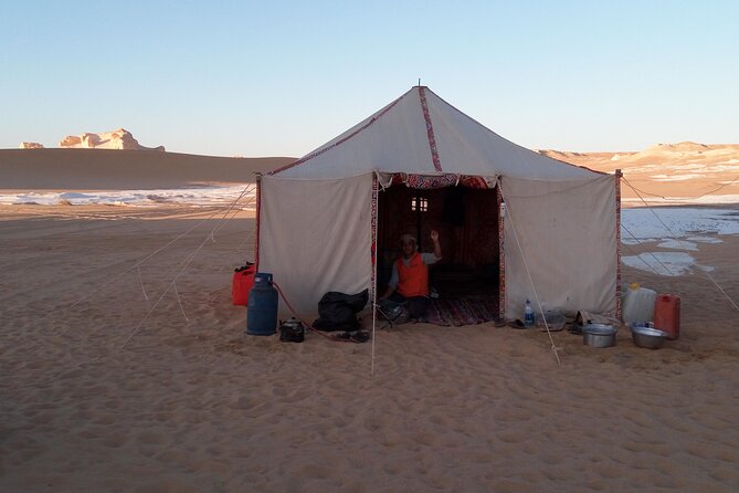 3 Days 2 Nights Black and White Desert Tours Experience - Who should book this desert trip?