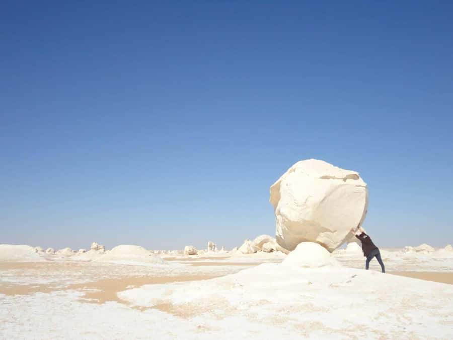 3 Days 2 Nights Visit White Desert & Bahariya From Cairo - Day two: Black Desert, hot spring, and Crystal Mountain