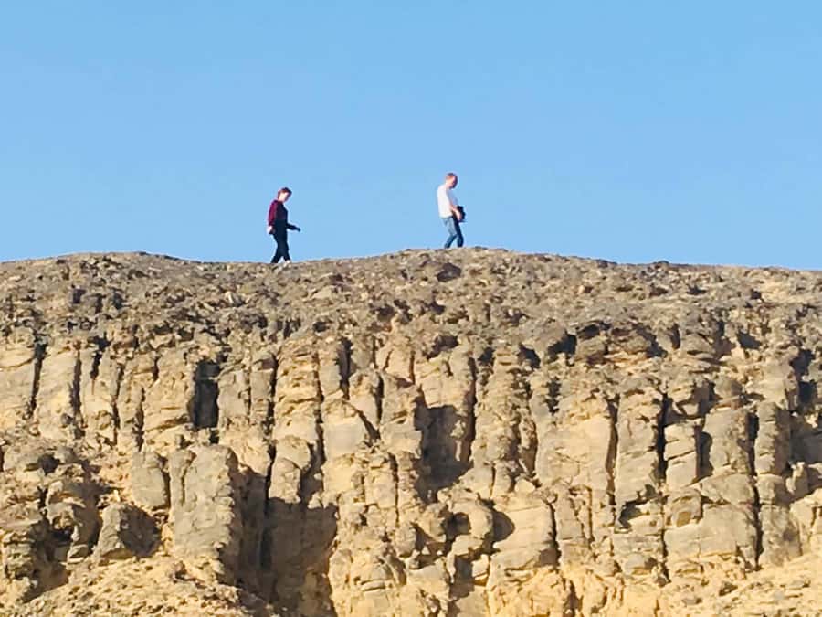 3 Days 2 Nights Visit White Desert & Bahariya From Cairo - What the $250 price includes