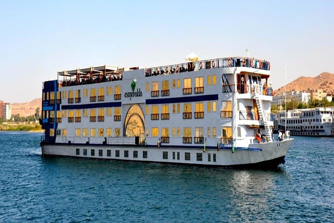 4 Days 3 Night Egypt Nile Cruise Trips from Aswan to Luxor - Day 2: Kom Ombo, Edfu, and the Esna lock
