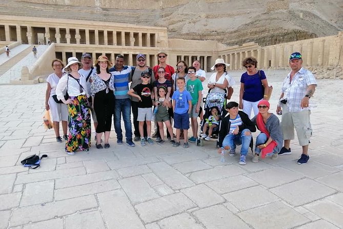 4-Days Nile Cruise From Aswan To Luxor including Abu Simbel and Hot Air Balloon - Guides, group size, and the pace