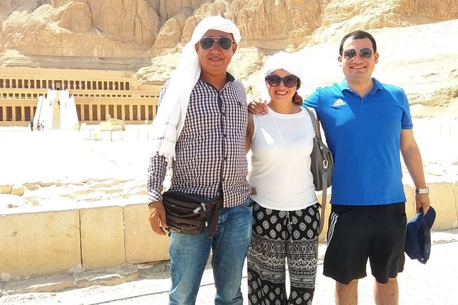 4-Days Nile Cruise sails Aswan to Luxor &Abu Simbel. Air Balloon - How the guide and group size affect the trip