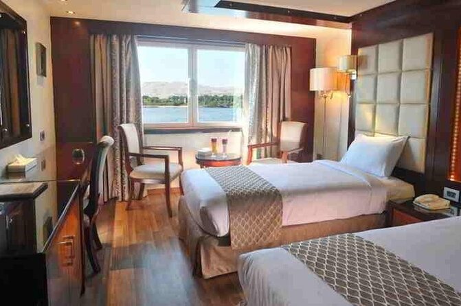 5 Day Nile Cruise from Luxor to Aswan - Food, service, and life aboard the ship