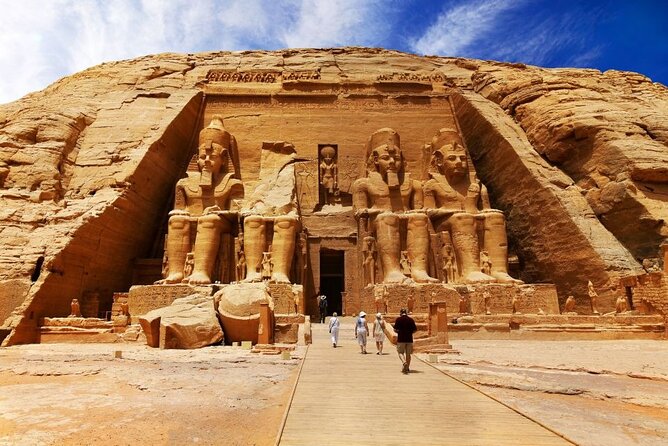 Abu Simbel Temple Day Trip with Hotel Pickup From Aswan - Guide or transport only?