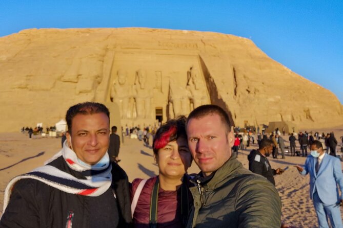 Abu Simbel temple in Aswan - Meeting the guide at Abu Simbel