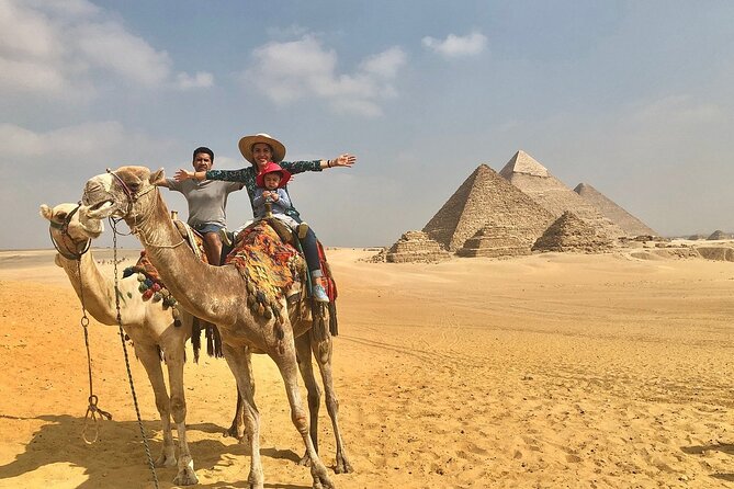 All Inclusive Day tour 8hrs Pyramids, Egyptian Museum and Khan Al-Khalili bazaar - Two hours inside the Egyptian Museum