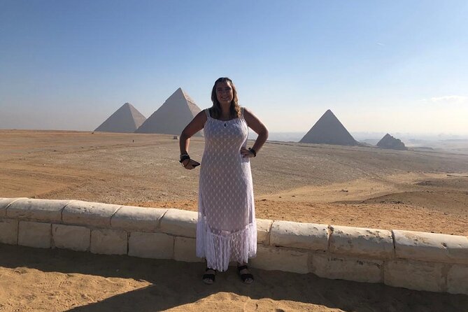 All Inclusive Full-Day Tour to Pyramids, Museum, mosque and Felucca - The Great Pyramid of Khufu: begin with the ancient wonder