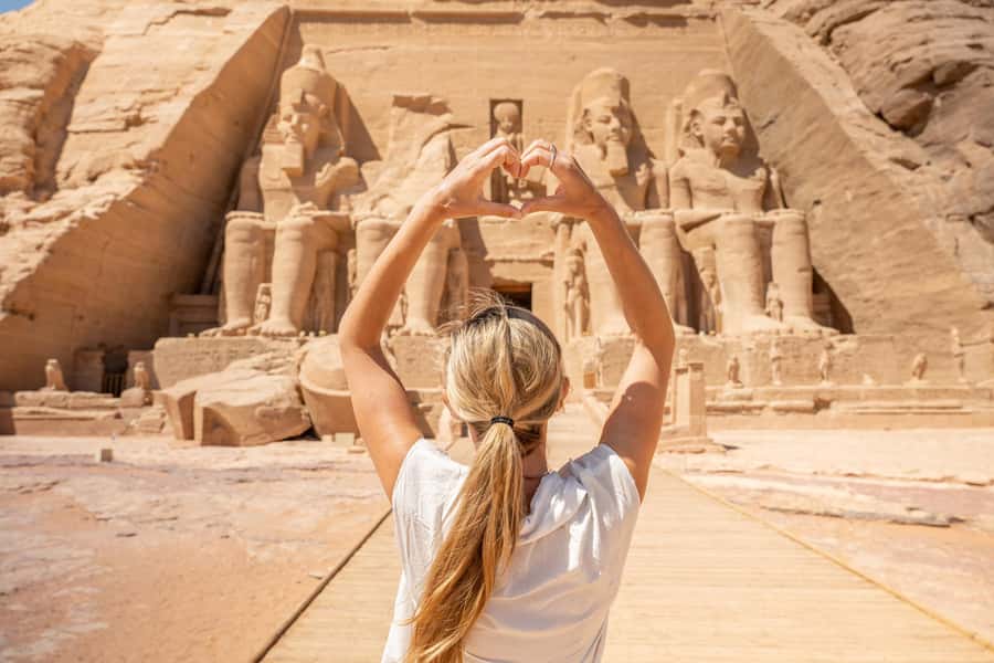 Aswan: Abu Simbel Group Tour with Guide and Entrance Fees - Key points to know before booking
