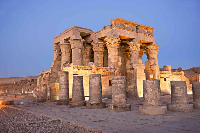 Aswan: Edfu and Kom Ombo Day Tour with Luxor Transfer - Edfu and the scale of Horus