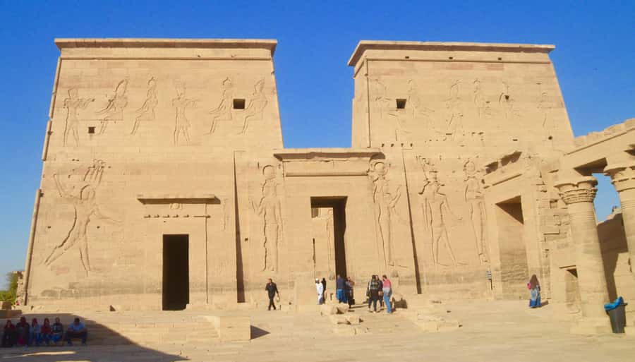 Aswan: High Dam, Unfinished Obelisk, & Philae Private Tour - Reading the Unfinished Obelisk in Aswan’s granite quarry
