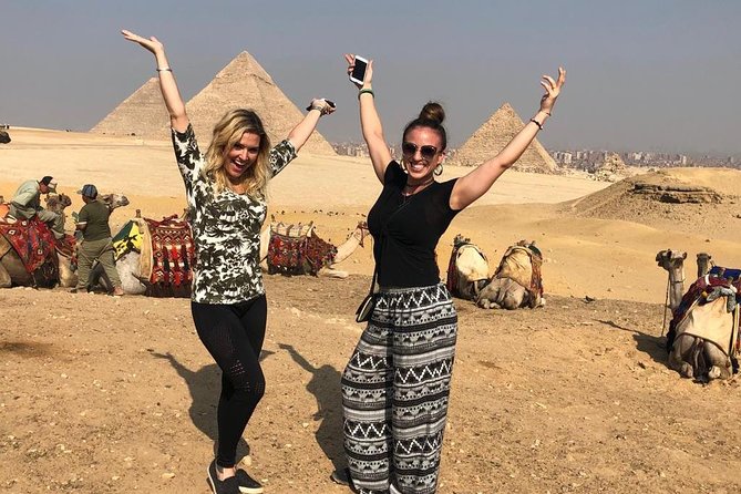 Best Day Tour to Giza Pyramids and Egyptian Museum from Cairo - A camel ride with a clear time limit