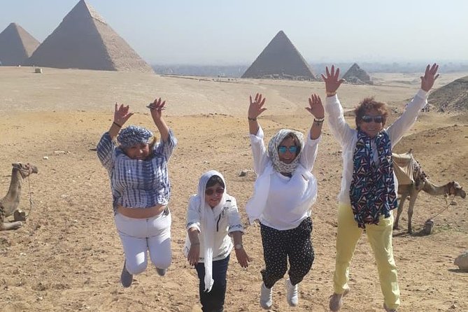 Best Full-Day Tour to Giza Pyramids Egyptian Museum and Bazaar - Guides, flexibility, and the occasional warning