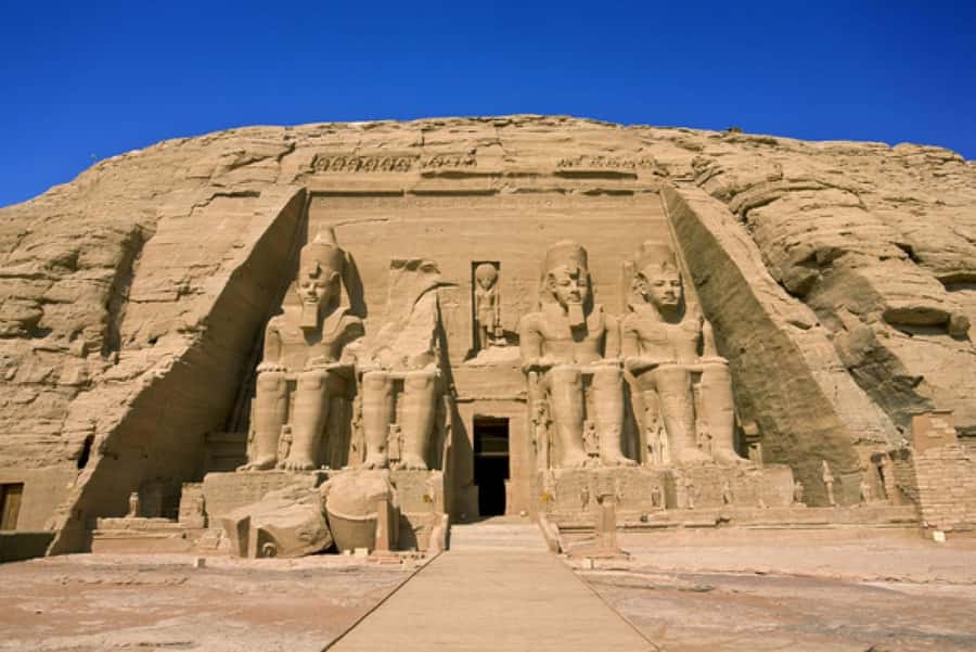 Best Private Day Trip To Abu Simbel From Aswan - The 8:00 am departure and the road south