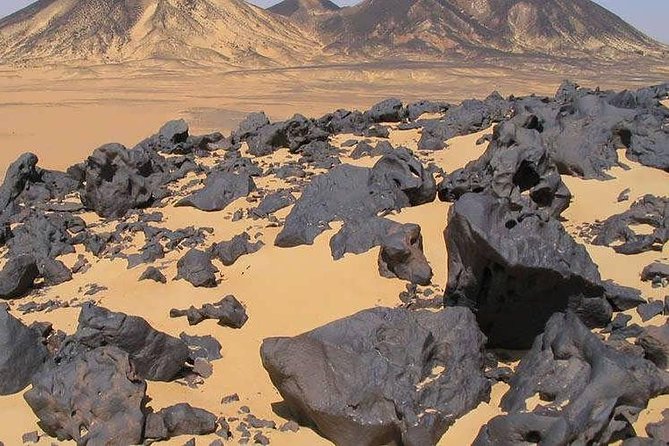 Black and White Desert and Bahariya Oasis Tour 2 Days 1 Night - Changing from road vehicle to desert 4WD