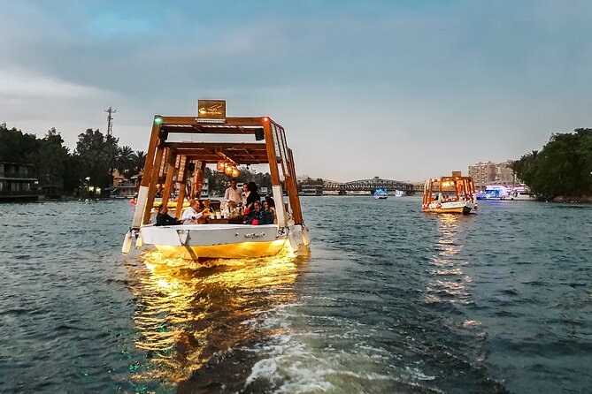 Cafelluca, private 5 star Felucca, 2 hours nile ride with drinks - A private felucca gives the Nile a personal feel