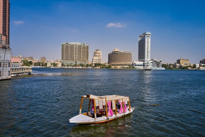 Cafelluca, private 5 star Felucca, 2 hours nile ride with drinks - Music, karaoke, and a relaxed crew