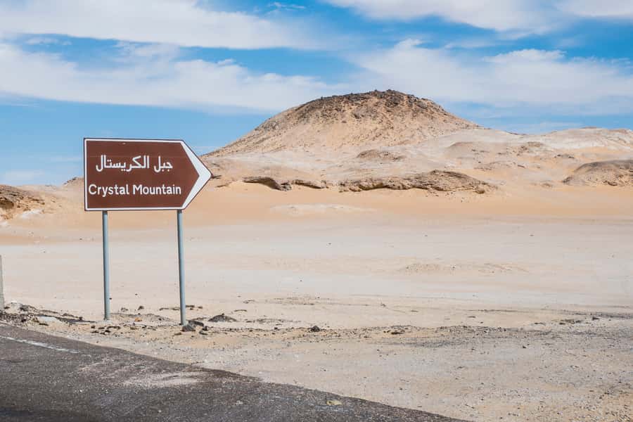 Cairo: 2-Day Bahariya Oasis Camp and Desert Tour - Crystal Mountain and Agabat Valley