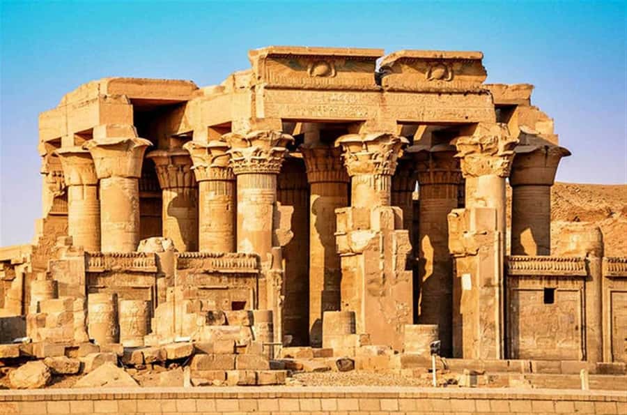 Cairo: 6-Day Egypt Tour with Flights and Nile Cruise - Day Five: Edfu and the Strange Temple at Kom Ombo