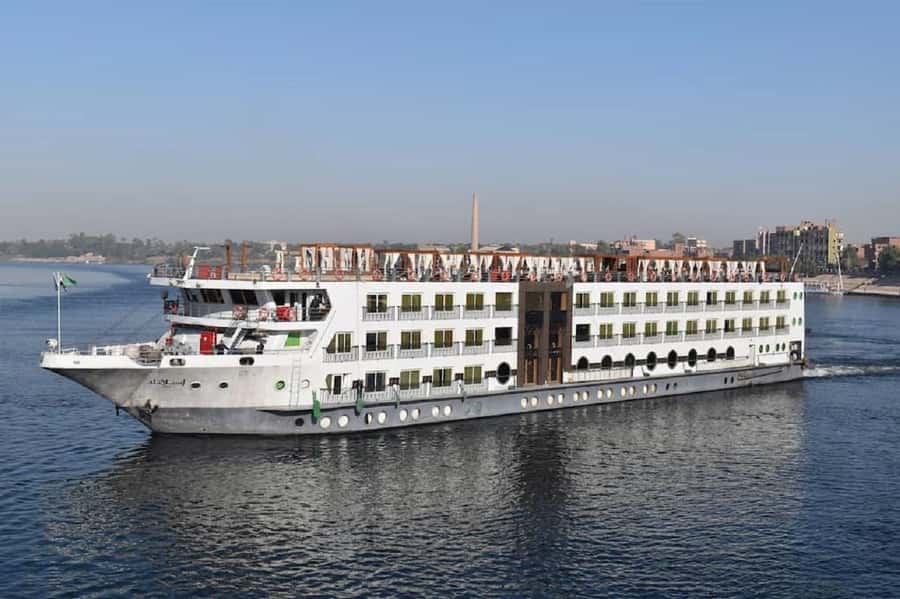 Cairo: 6-Day Egypt Tour with Flights and Nile Cruise - Guides, Drivers, and Daily Support