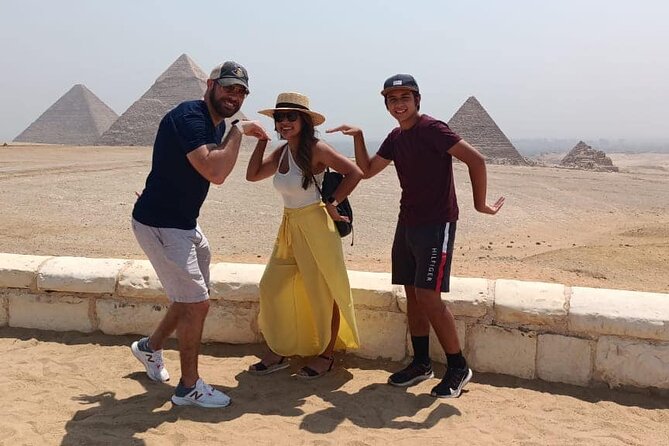 Cairo 8 Hour Private Tour Giza Pyramids, Egyptian Museum & Bazaar - The panoramic view and the Great Sphinx