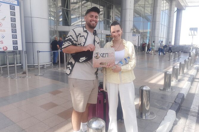 Cairo Airport Private Arrival/Departure Transfer to/hotel - Why a private Cairo airport ride can be worth it
