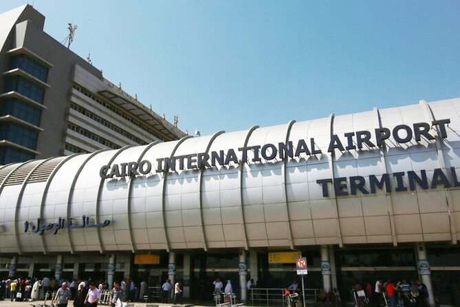 Cairo: Airport Transfer Service With Meeting And Greeting - From the curb to your Cairo hotel