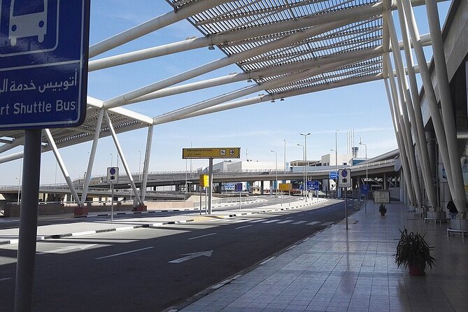 Cairo: Airport Transfer Service With Meeting And Greeting - Communication is the real service advantage