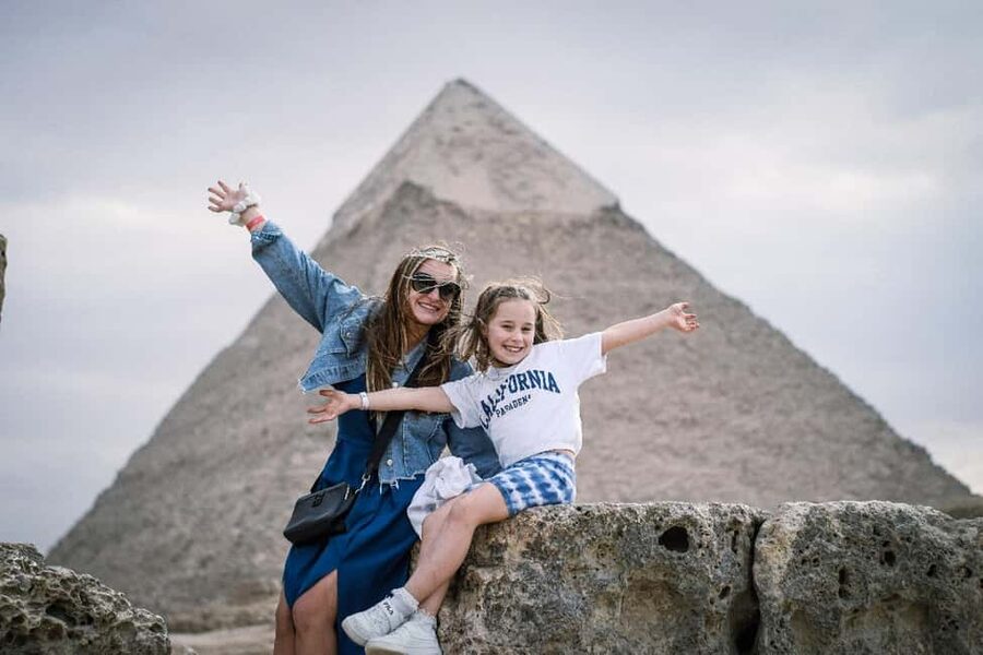 Cairo Day Tour: Pyramids, Museum, Camel Ride & Local Lunch - Meeting Khufu, Khafre, and Menkaure at Giza