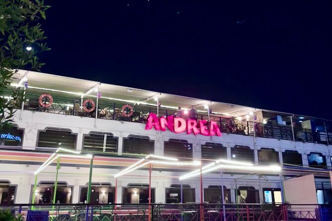 Cairo dinner cruise in Nile River ,Belly Dance and Tanura Show - Dinner buffet: useful variety, mixed expectations