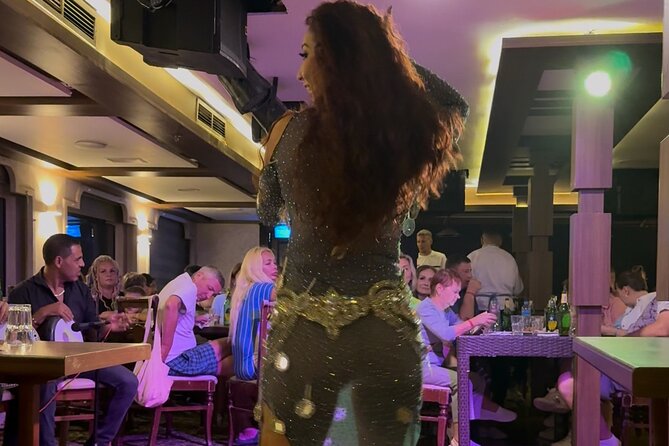 Cairo Dinner Cruise in Nile River with Belly Dancing Show - The buffet: practical, generous, and easy