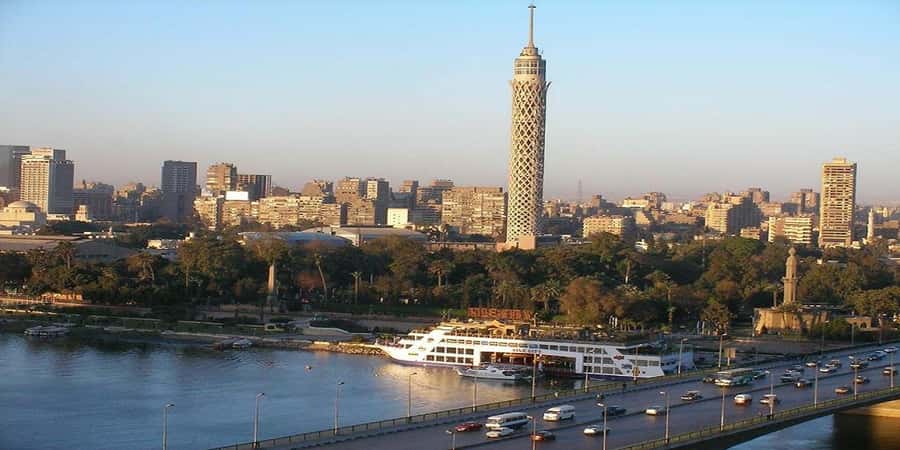 Cairo: Felucca ride on The Nile River with Meals - Boarding a traditional felucca on the Nile