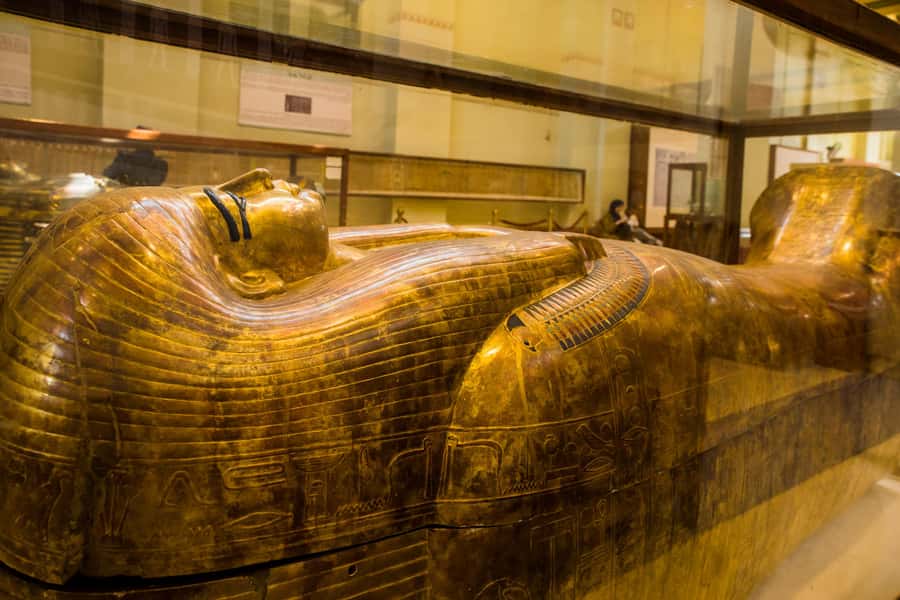 Cairo: Female-Guided Pyramids, Sphinx & Museum City Tour - Valley Temple and the Great Sphinx