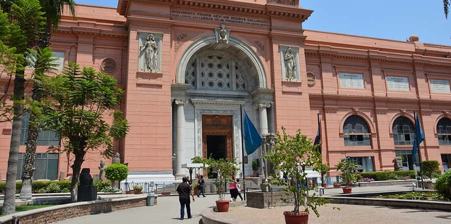 Cairo/Giza: Guided Pyramids, Sphinx and Egyptian Museum Tour - Shared or private: which version should you choose?