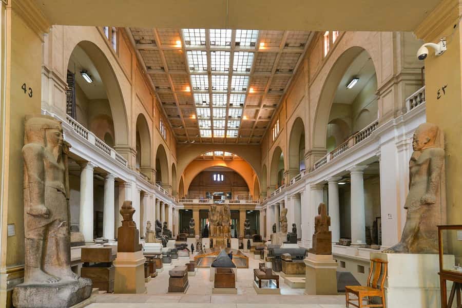 Cairo: Giza Pyramids, Museum & Tahrir Square Private Tour. - Tahrir Square and Cairo beyond the pharaohs