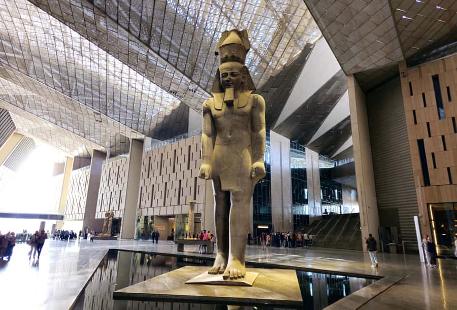Cairo: Grand Egyptian Museum, Pyramids, Sphinx Tour & Lunch - Lunch at an Egyptian restaurant
