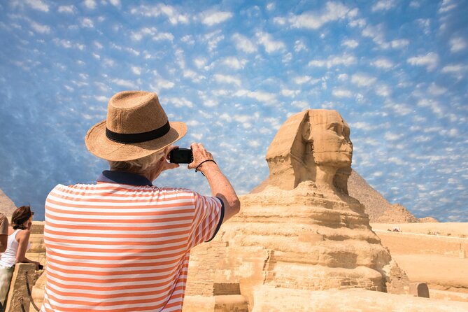 Cairo Guided Half-Day Tour of Giza Pyramids and Sphinx - The panoramic viewpoint and the photo stop