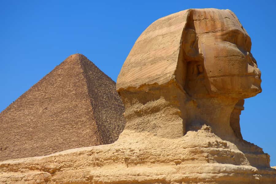Cairo: Half Day Pyramids Tour by Camel or Horse Carriage - Lunch, Great Pyramid entry, and the photographer