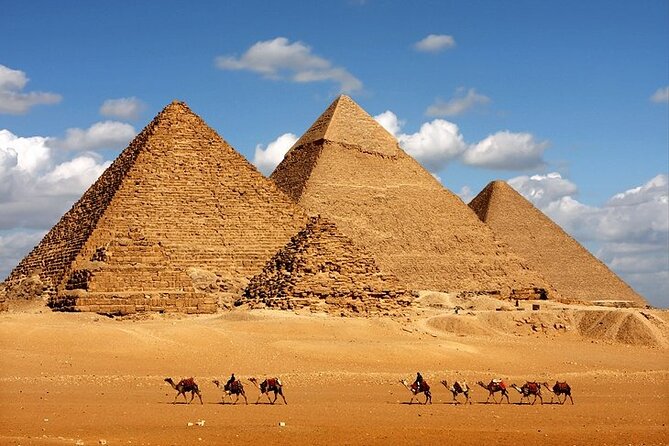 Cairo |Layover| Trip pick up from Cairo airport to visit Giza Pyramids & Sphinx - Exploring Khafre’s Pyramid and the pyramid complex