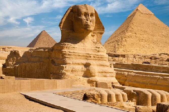 Cairo |Layover| Trip pick up from Cairo airport to visit Giza Pyramids & Sphinx - Meeting your guide outside Cairo airport