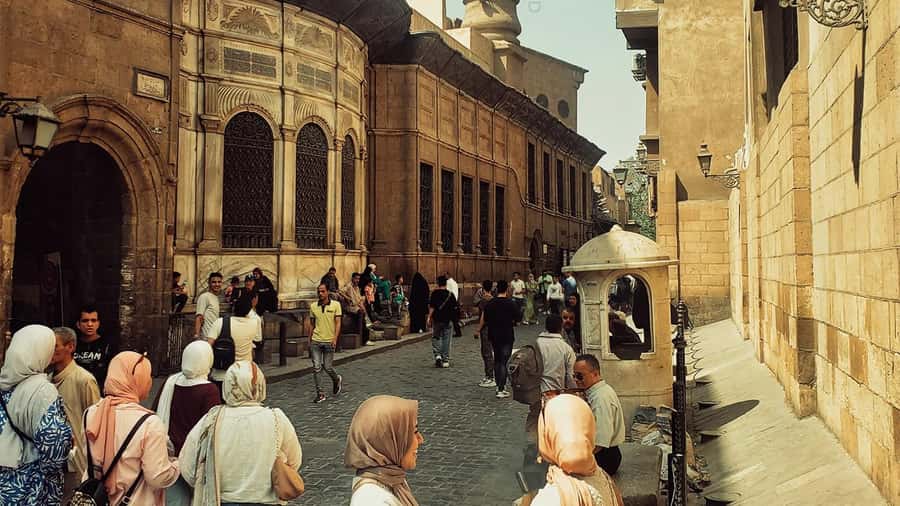 Cairo: Local Markets & Khan el Khalili Private Shopping Tour - Local markets and El Ghorya before the famous bazaar