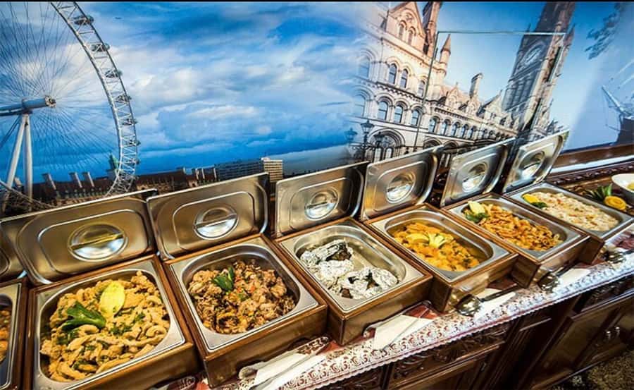Cairo: Luxury Snorkeling Cruise & lunch with optional pickup - Lunch on the yacht